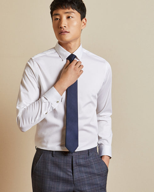 <P>Otta - 2 / White</P>