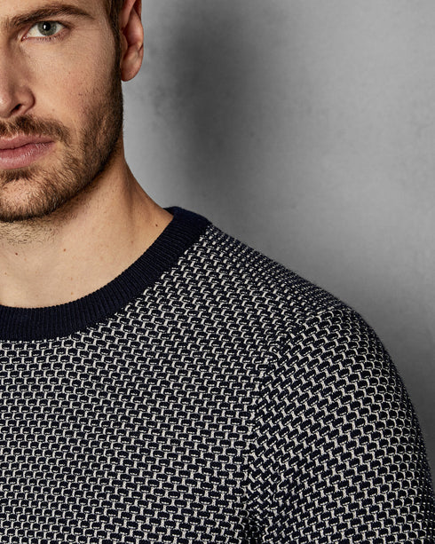 <P>Yeting - 2 / Navy</P>