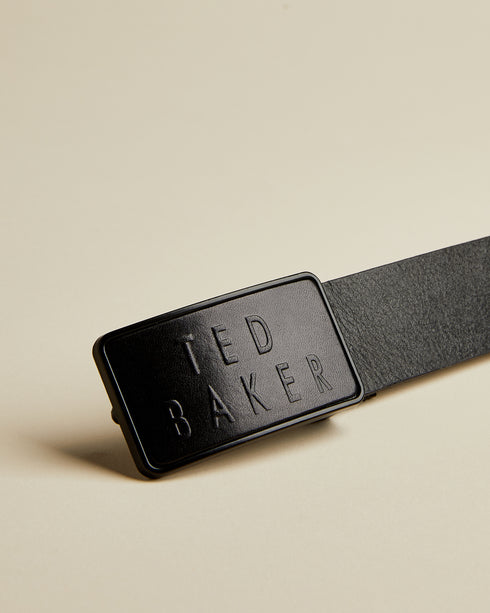 <P Class="Description">Wrap Up Ensembles In Luxury And Get Your Head In The Game With This Stylish Belt. Crafted In Leathe...