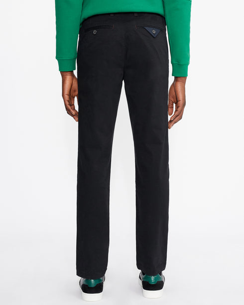 <P>Slim Fit Chinos</P>