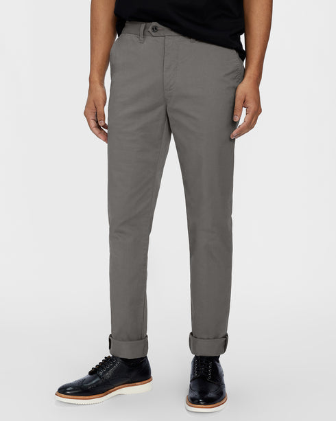 <P>Slim Fit Chinos</P>