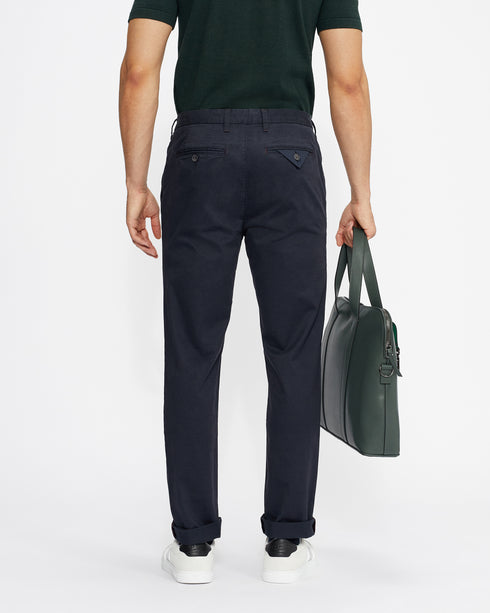 <P>Slim Fit Chinos</P>
