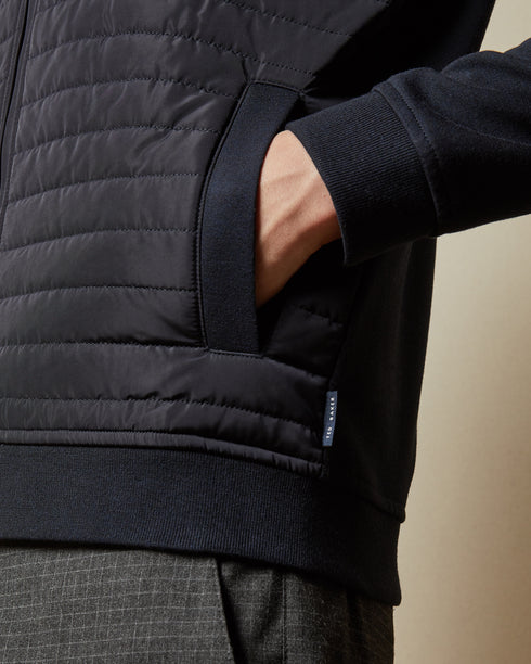 <P>Branded Webbing Neoprene Washbag</P>