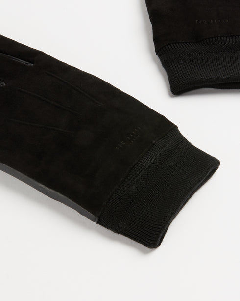 <P Class="Description"><Span Style="Text-Decoration: Underline;">Gloves</Span></P>
<P Class="Description">The Gloves Are O...