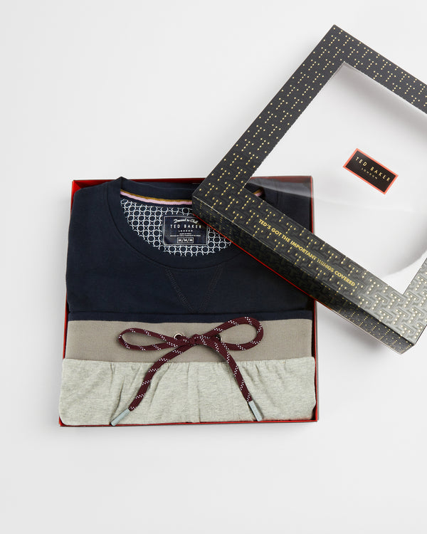 COMFNN - Ted Baker Outlet Gifts