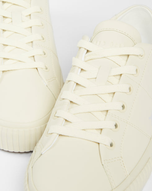 <P><Span Style="Text-Decoration: Underline;">Leather Colour Drench Vulcanised Trainer</Span></P>
<Div Class="Finer-Details...