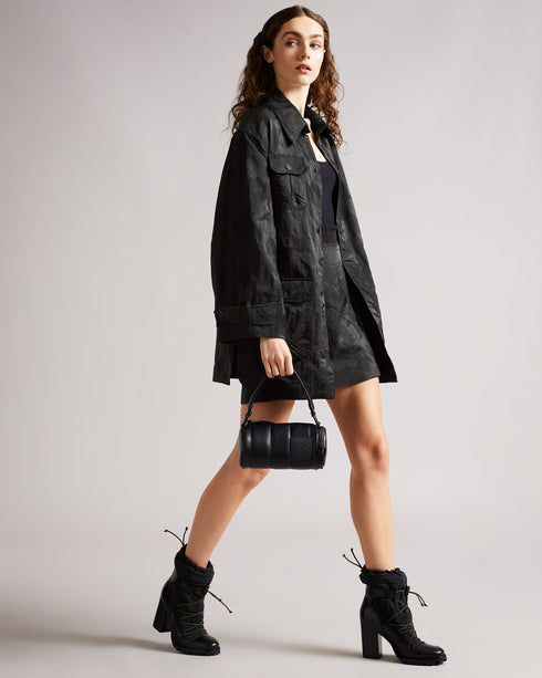 <P><Span Style="Text-Decoration: Underline;">Camo Jacquard Hunting Jacket</Span></P>
<P>The Thrill Of The Chase, You‚Ä𬮬...