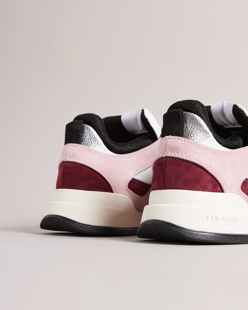 <P>Ghillie Trainer</P>