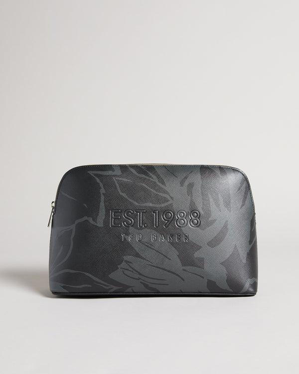 <P><Span Style="Text-Decoration: Underline;">Bolt On Saffiano Washbag</Span></P>
<P>The Ultimate Travel Companion, Holl Wi...