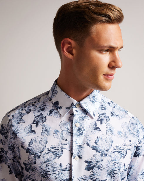 <P>Ls Tapestry Floral Print Shirt</P>