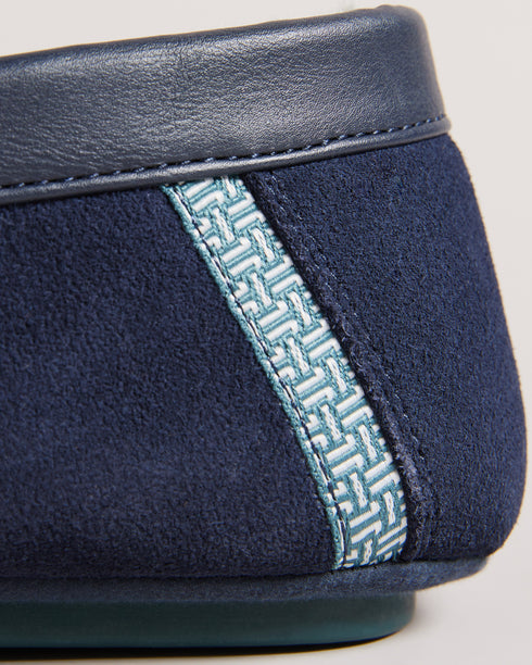 <P>Moccasin Slipper</P>