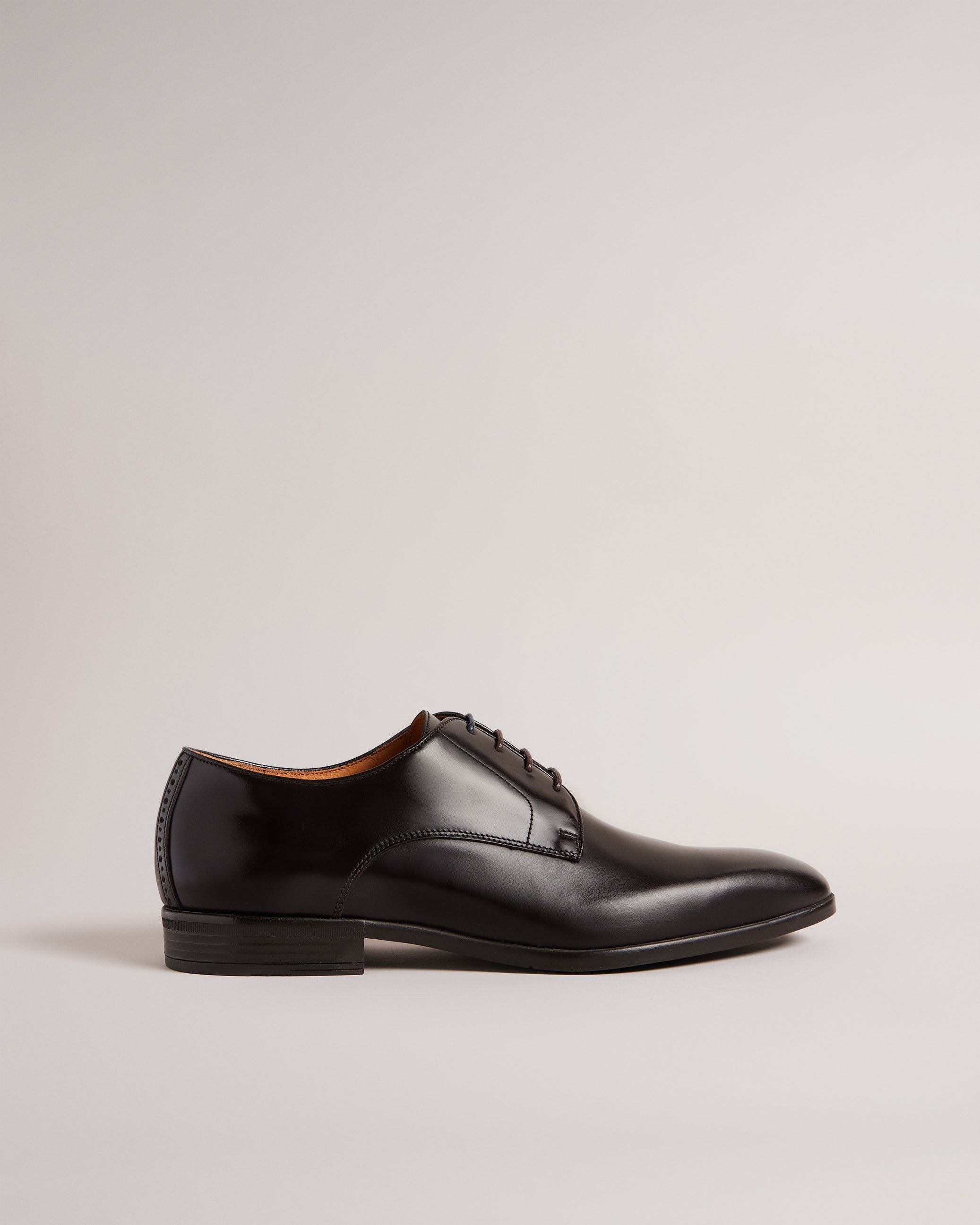 TED BAKER LONDON
Watele Water Resistant Plain Toe Derby - Black Patent
$225 Ted Baker Vattal Derby Shoes Black - Men main image 2